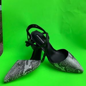 Antonio Melani faux snakeskin low heel TSTRAP 7.5M